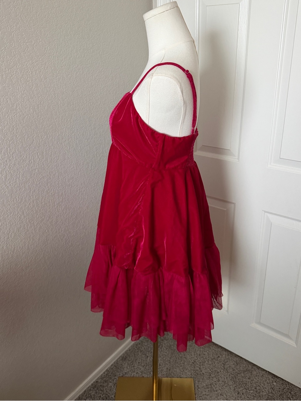 Let Me Be Velvet Tulle Dress Size S EUC | Anthropologie Red Mini - Picture 3 of 5